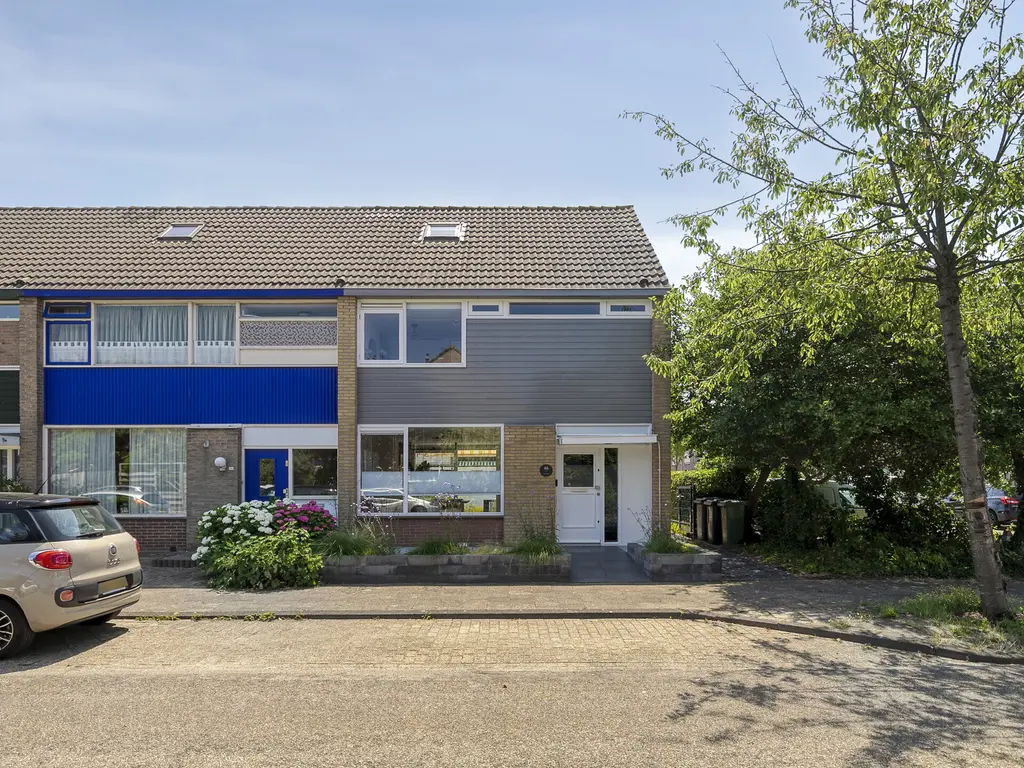 Bachlaan 46, NAALDWIJK