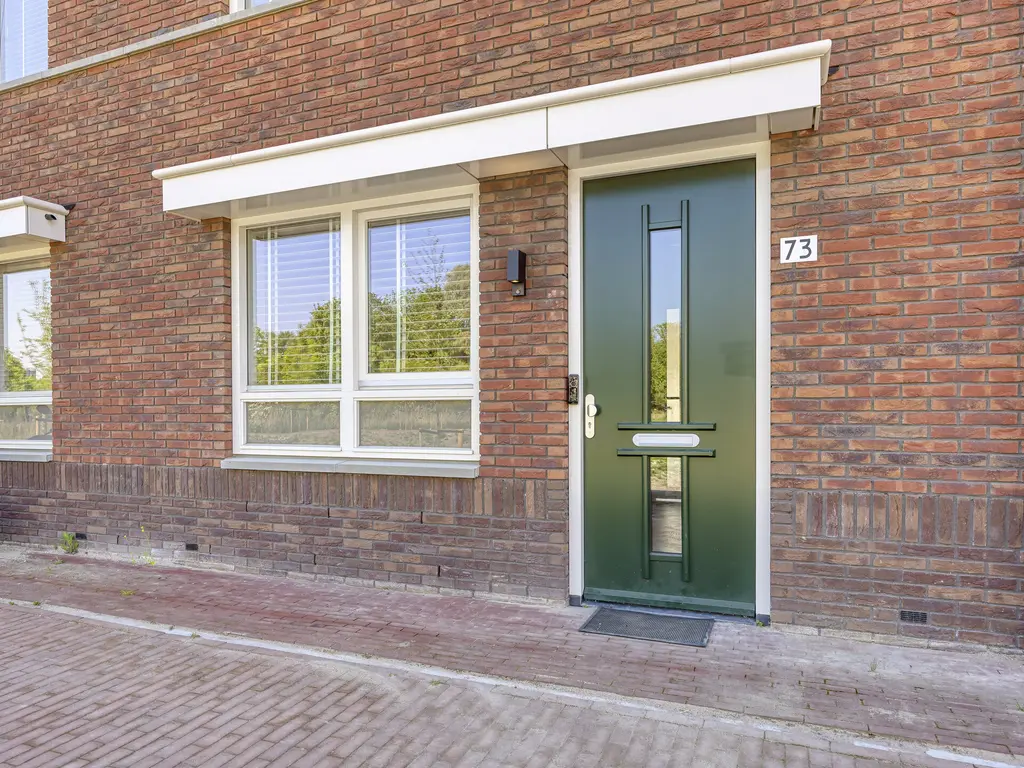 Edgar du Perronstraat 73, 'S-GRAVENHAGE