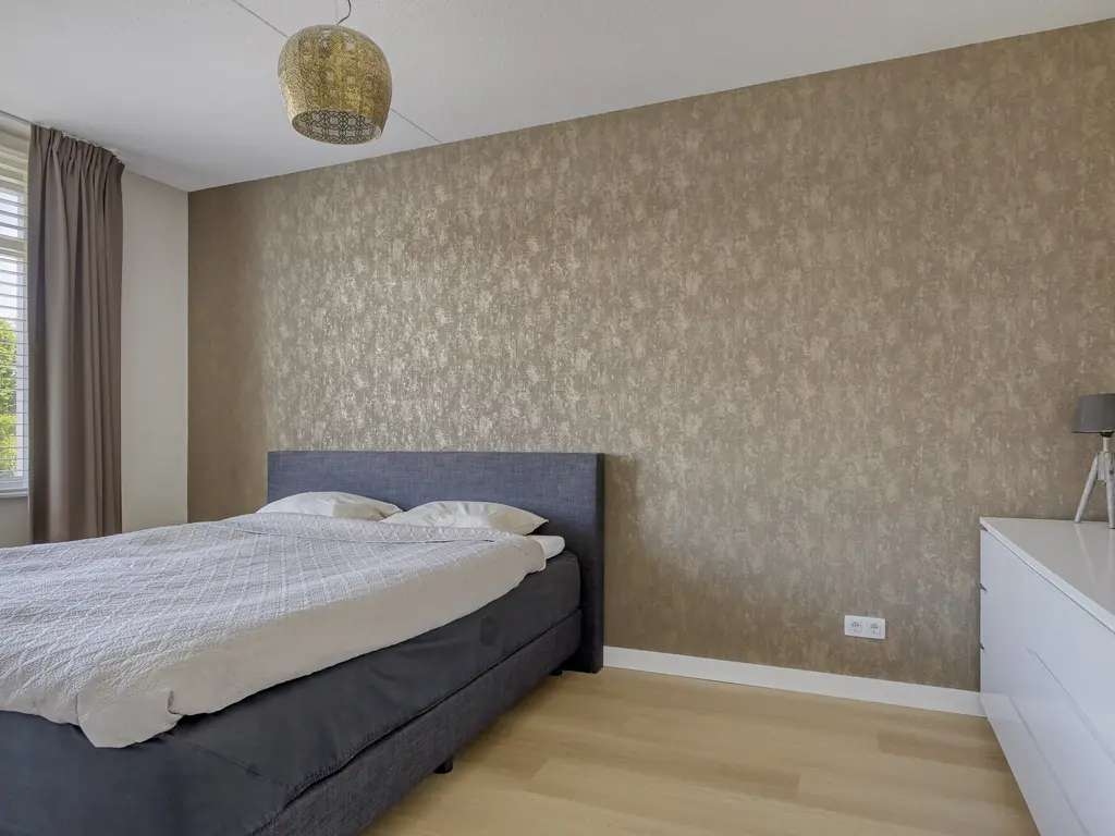 Edgar du Perronstraat 73, 'S-GRAVENHAGE