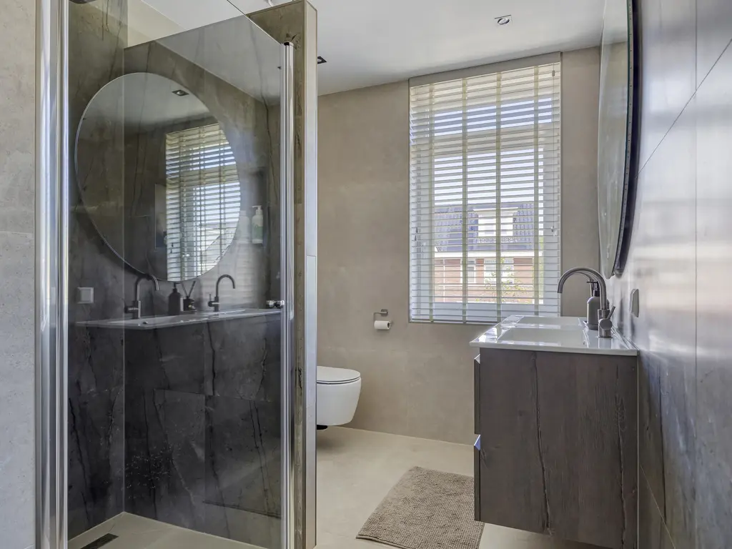 Edgar du Perronstraat 73, 'S-GRAVENHAGE