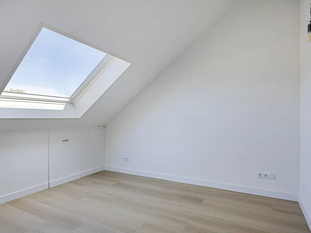 Edgar du Perronstraat 73, 'S-GRAVENHAGE