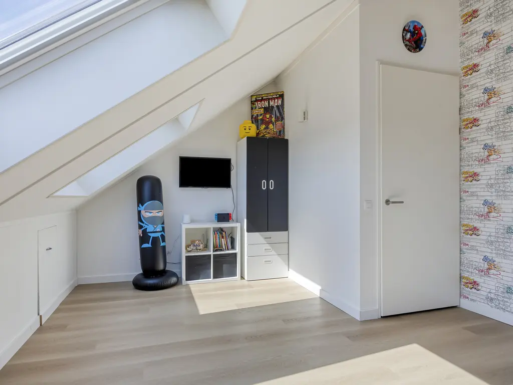 Edgar du Perronstraat 73, 'S-GRAVENHAGE