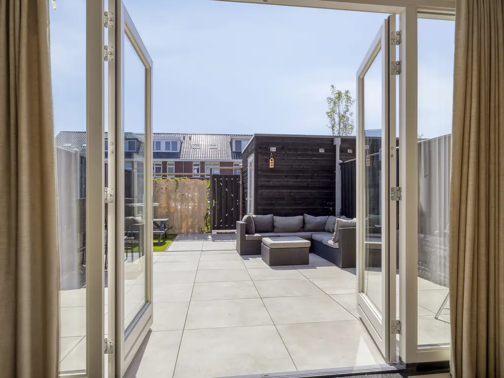 Edgar du Perronstraat 73, 'S-GRAVENHAGE