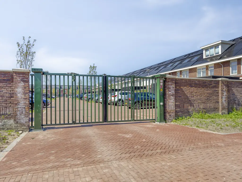 Edgar du Perronstraat 73, 'S-GRAVENHAGE