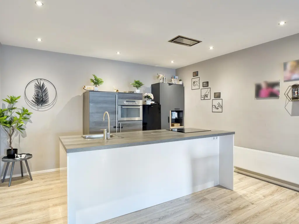 Molenstraat 8, NAALDWIJK