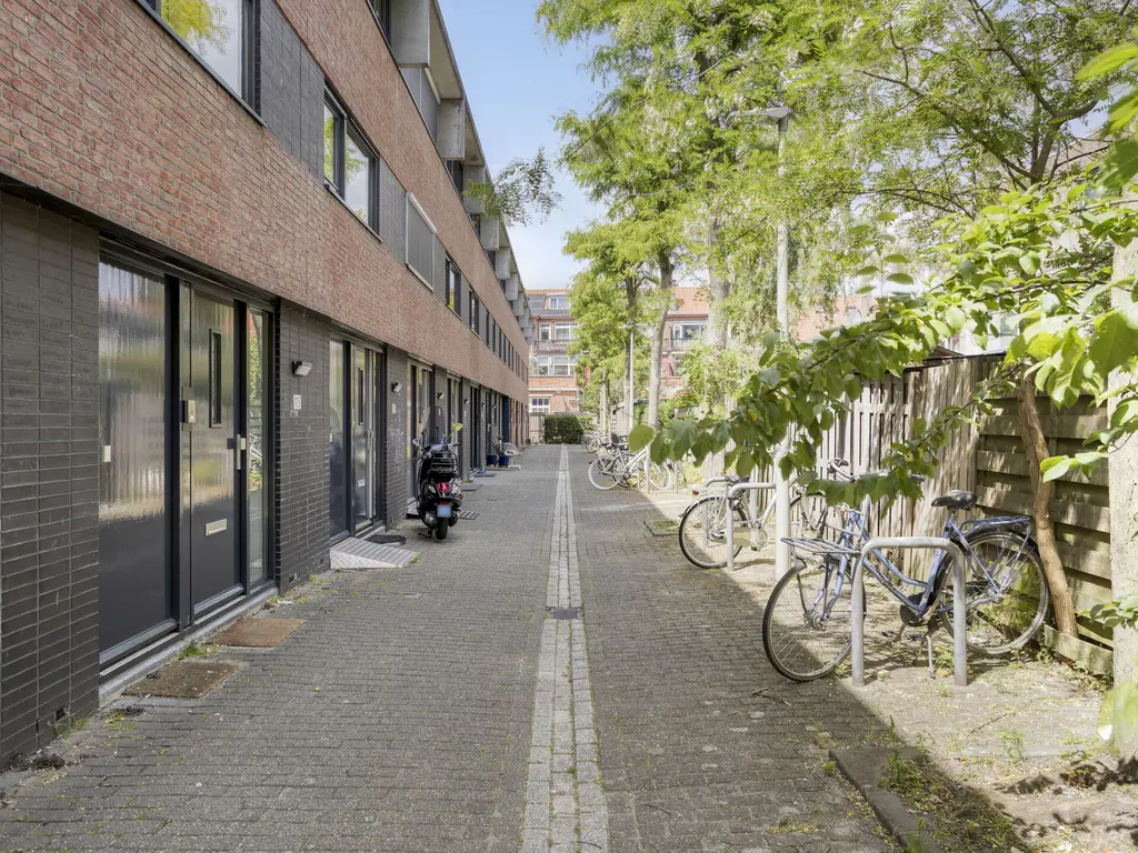 Lau Mazirellaan 131, 'S-GRAVENHAGE