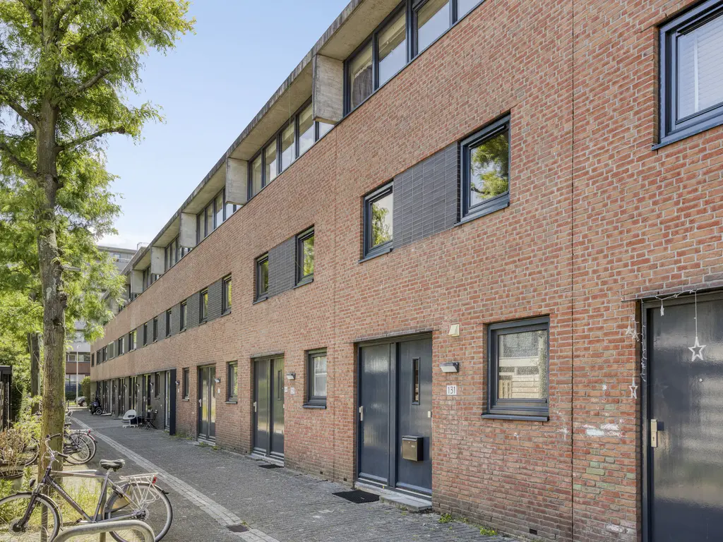 Lau Mazirellaan 131, 'S-GRAVENHAGE