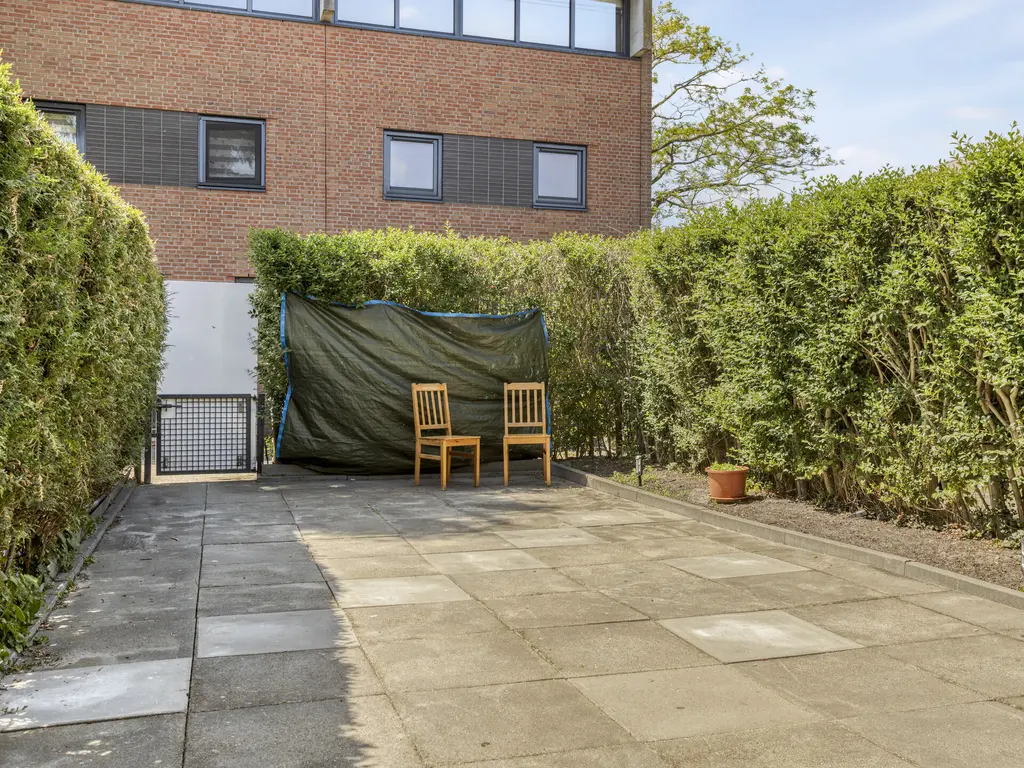 Lau Mazirellaan 131, 'S-GRAVENHAGE