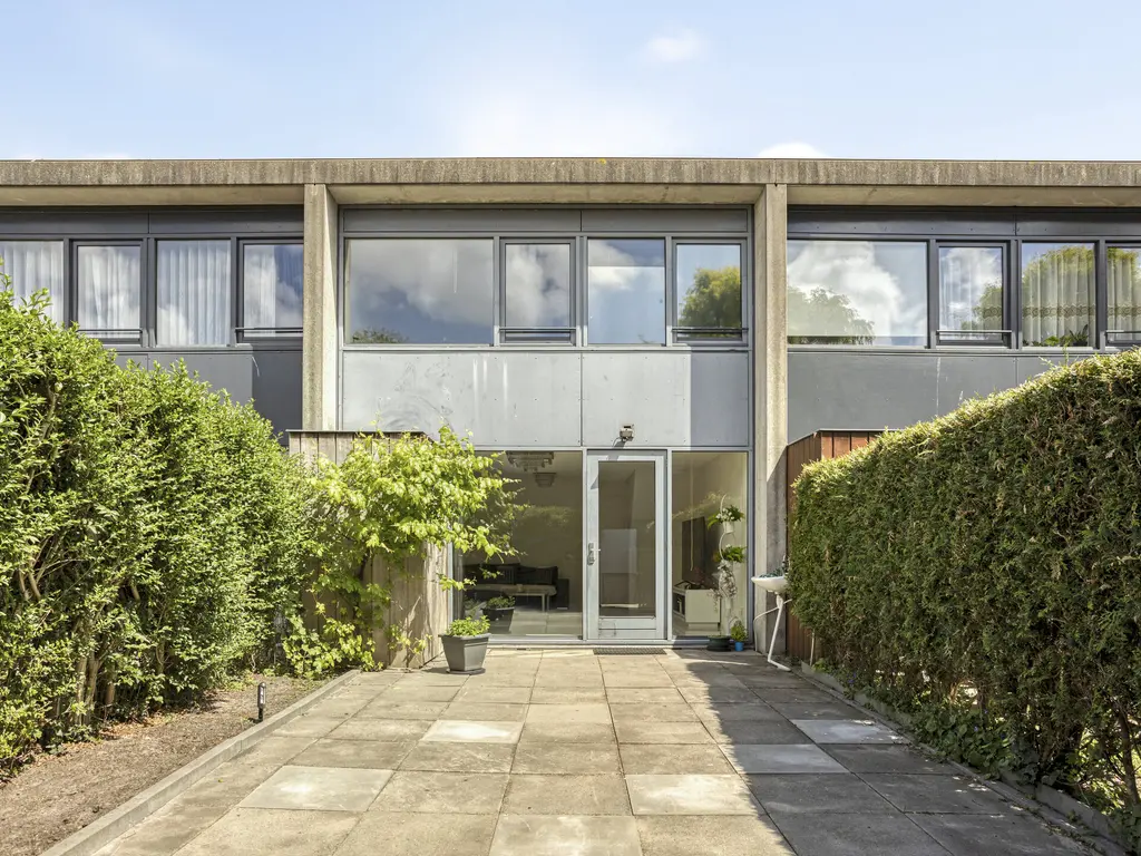 Lau Mazirellaan 131, 'S-GRAVENHAGE