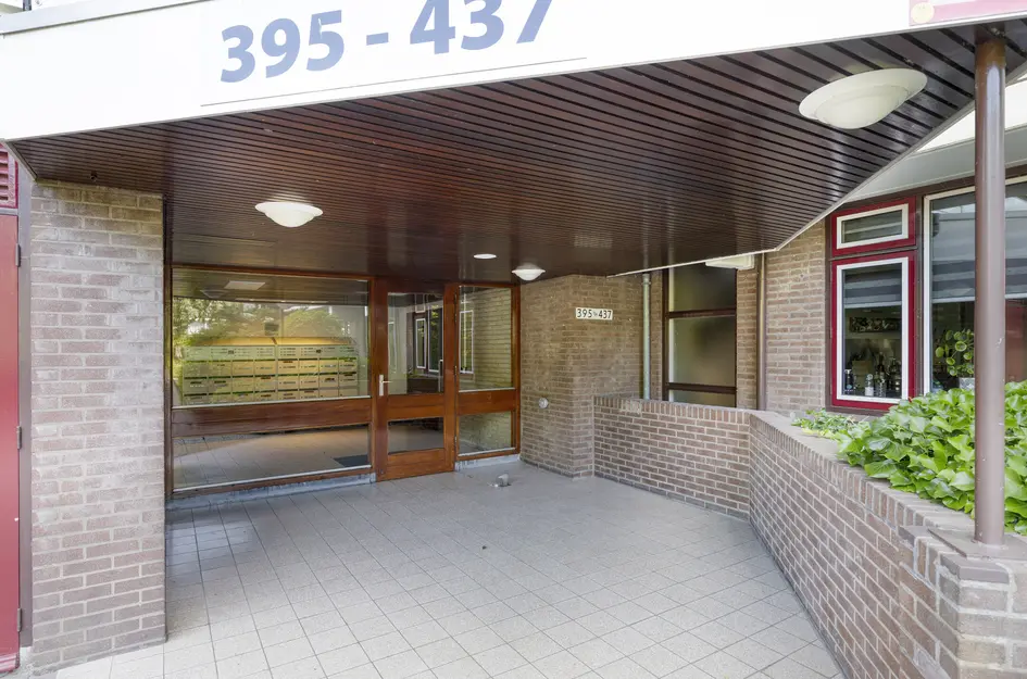 Hammarskjöldlaan 413