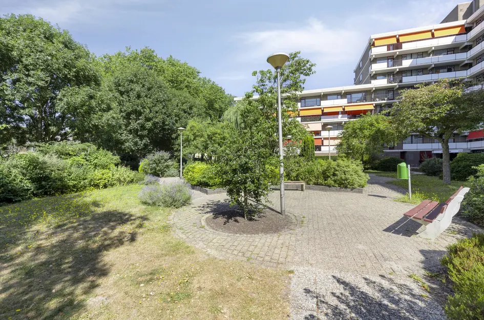 Hammarskjöldlaan 413