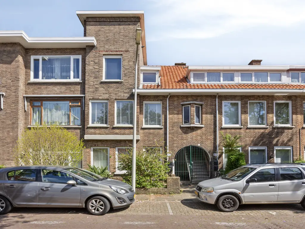 Piet Paaltjensstraat 18, 'S-GRAVENHAGE