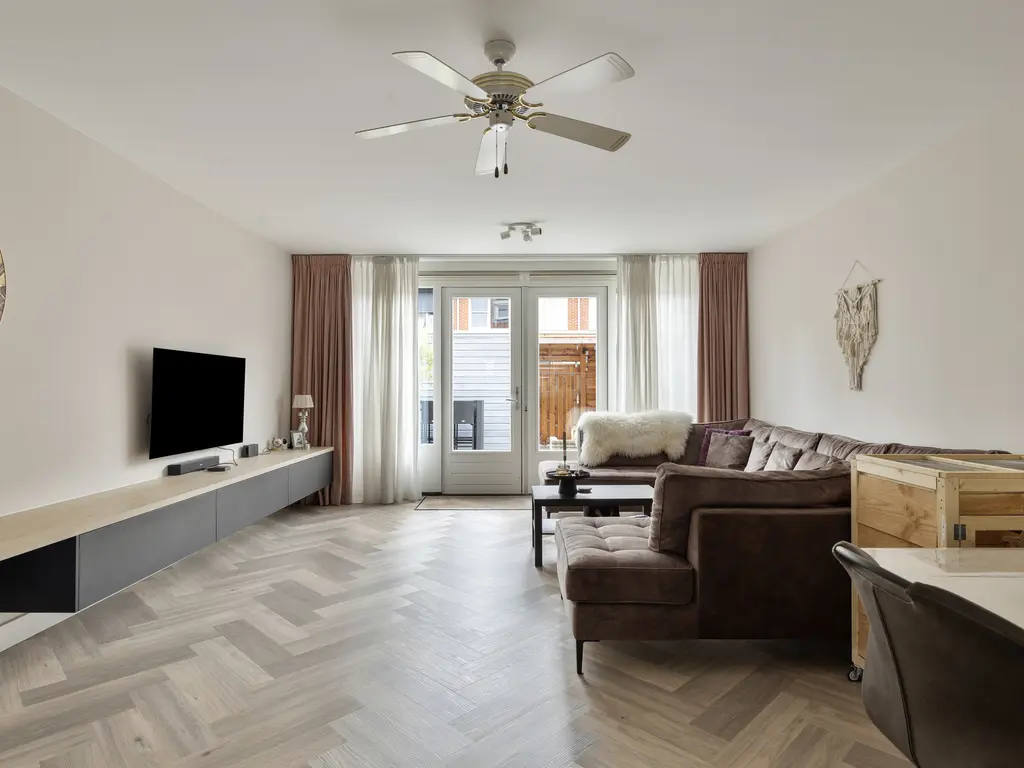 Albert van Schoonhovenlaan 7, WATERINGEN