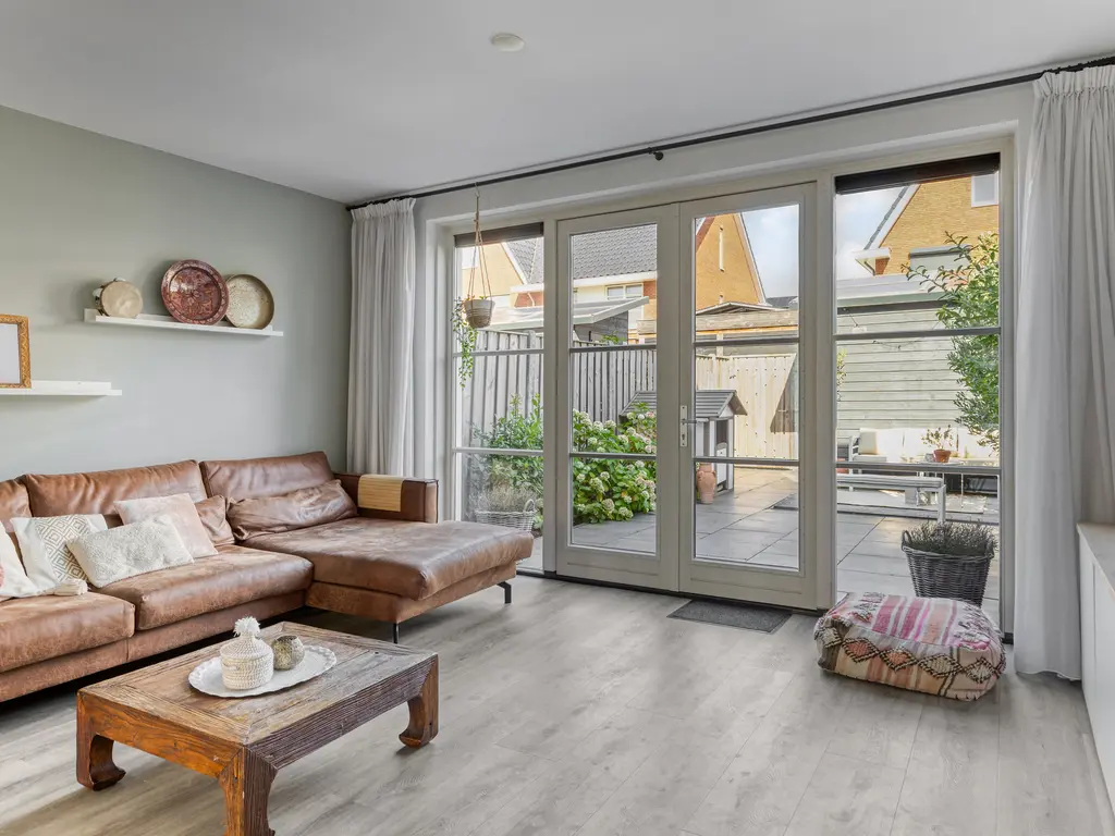 Zandheuvelweg 79, NAALDWIJK