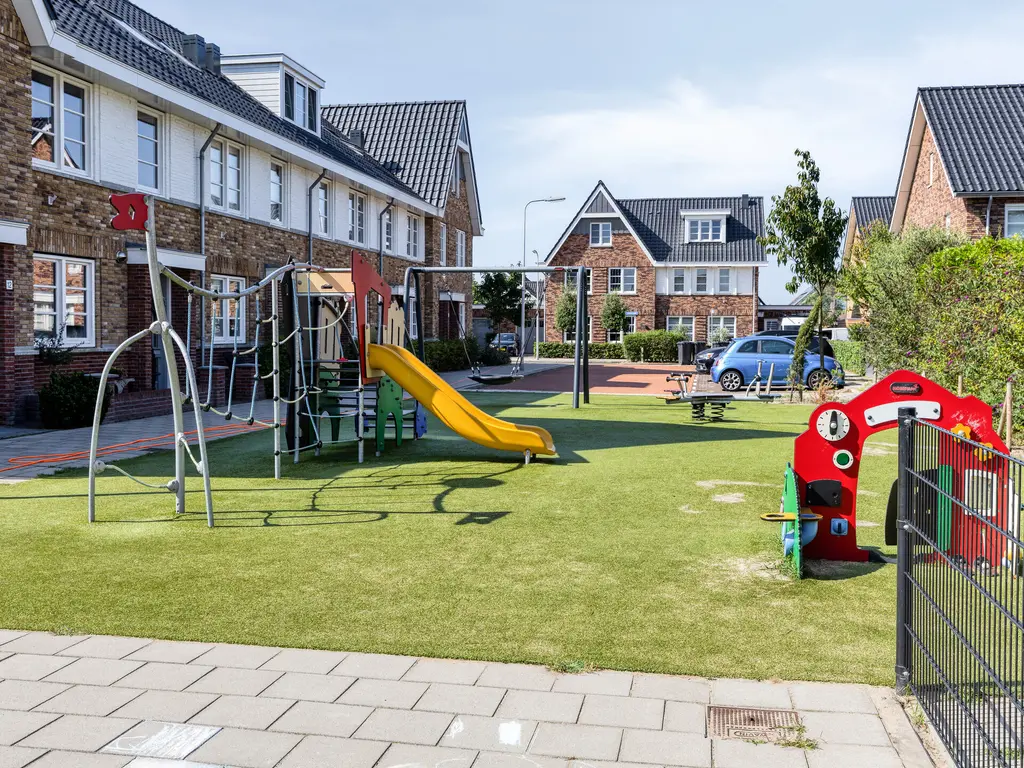 Zandheuvelweg 79, NAALDWIJK