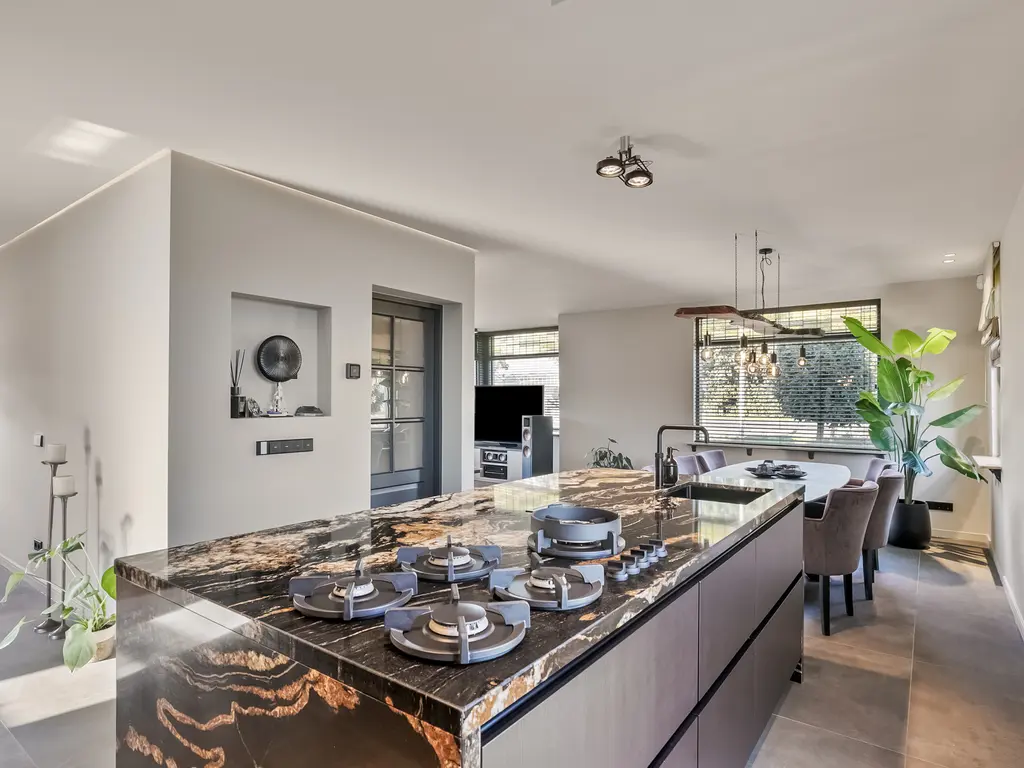 Middel Broekweg 158, HONSELERSDIJK