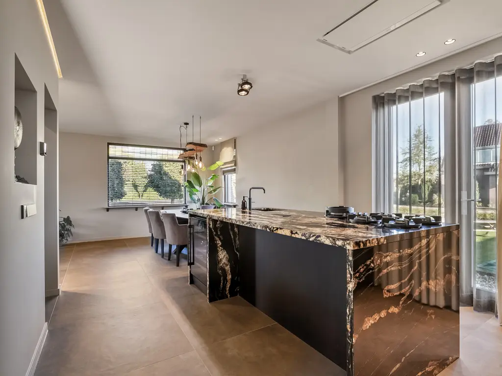 Middel Broekweg 158, HONSELERSDIJK