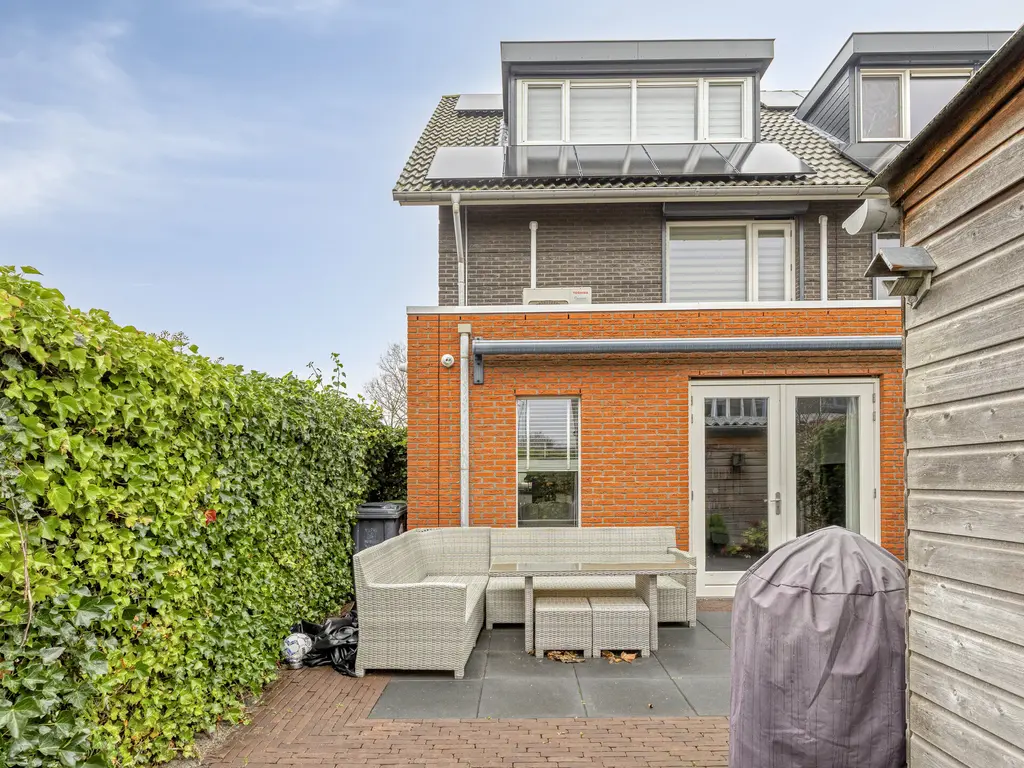 Simon van Arkelstraat 11, NAALDWIJK