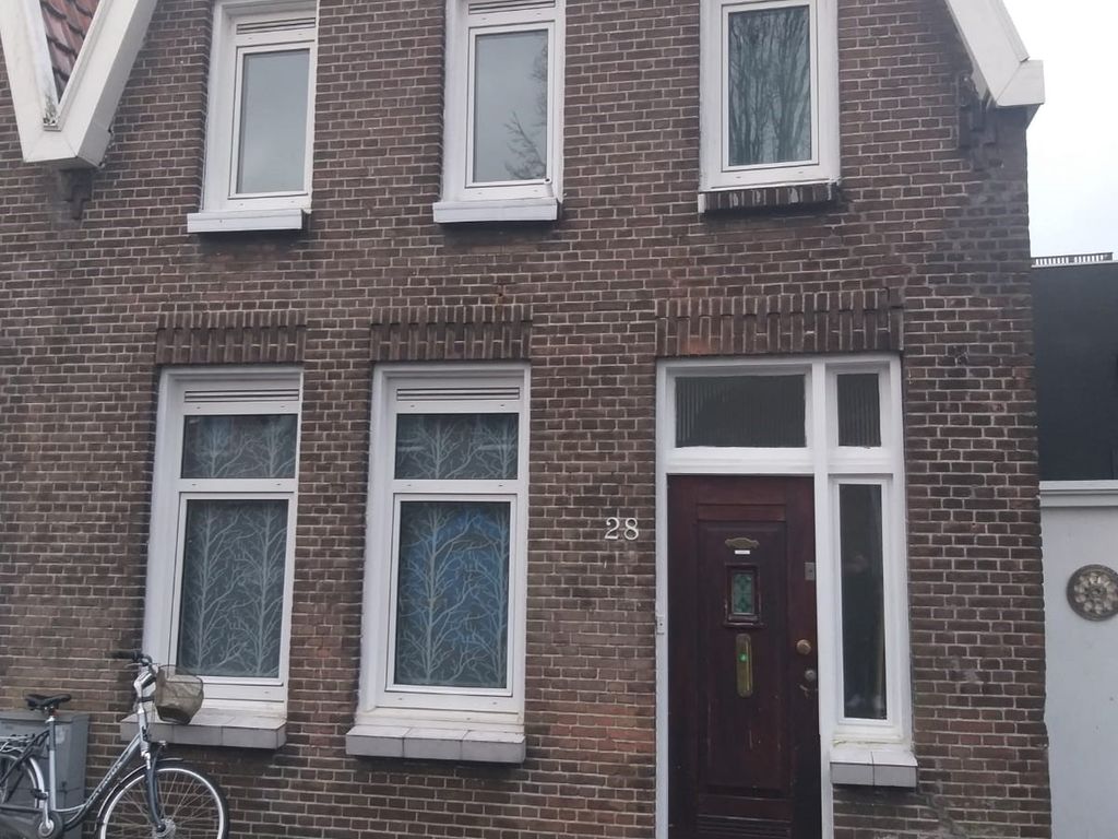 Burgemeester Bosstraat 28, ROTTERDAM