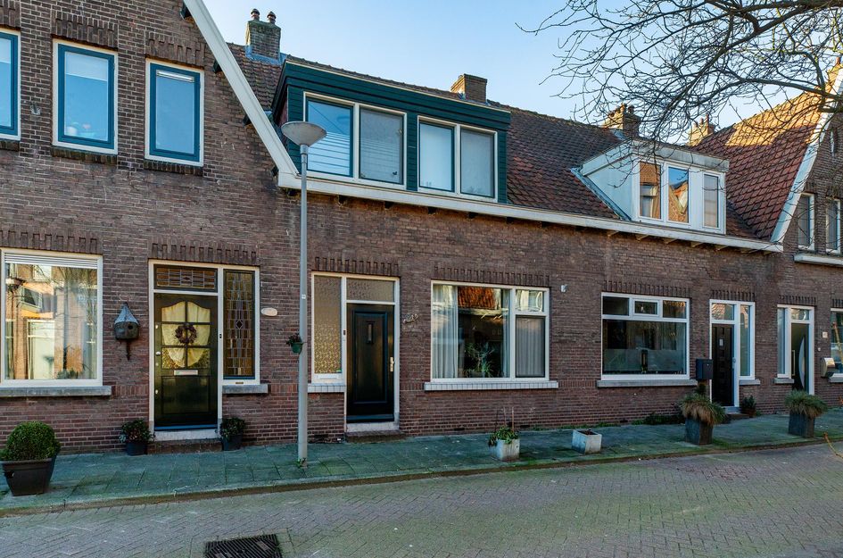 Oranjestraat 37