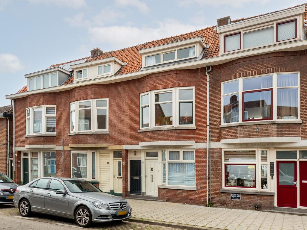 Lekstraat 76B, SCHIEDAM