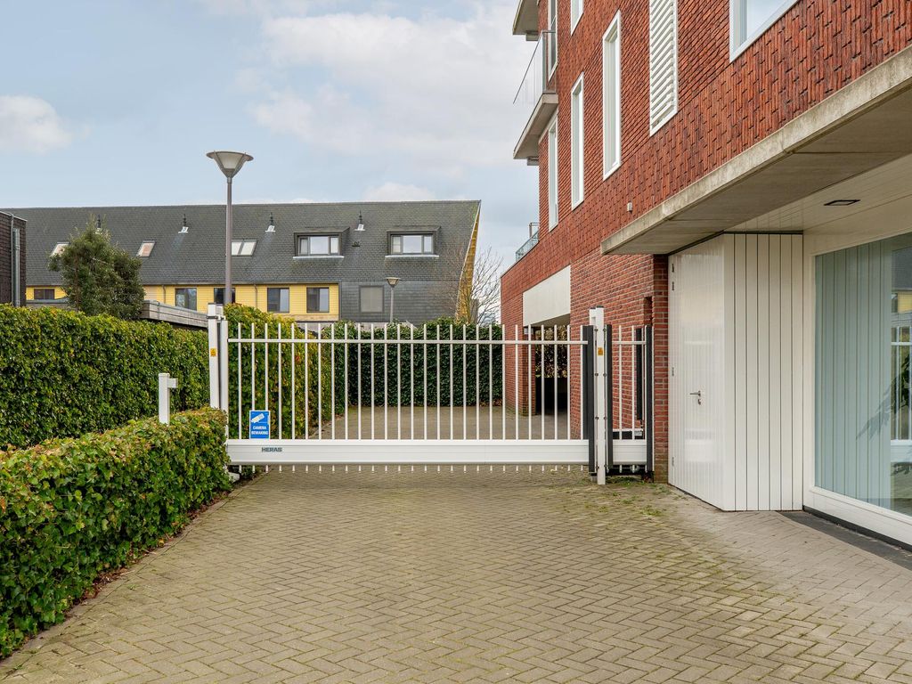 Van der Duijn van Maasdamweg 436, ROTTERDAM