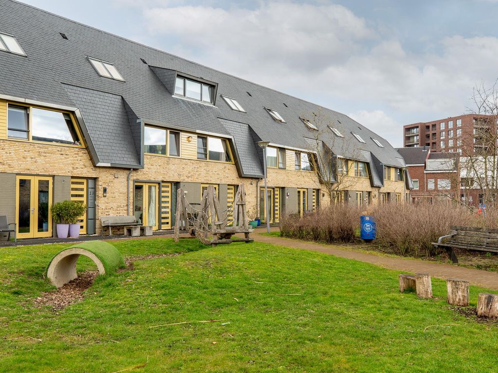 Van der Duijn van Maasdamweg 436, ROTTERDAM