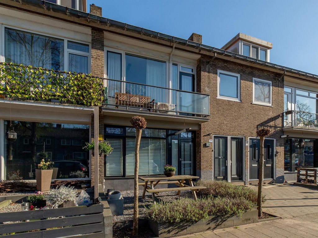 2e Hogenbanweg 71B, ROTTERDAM