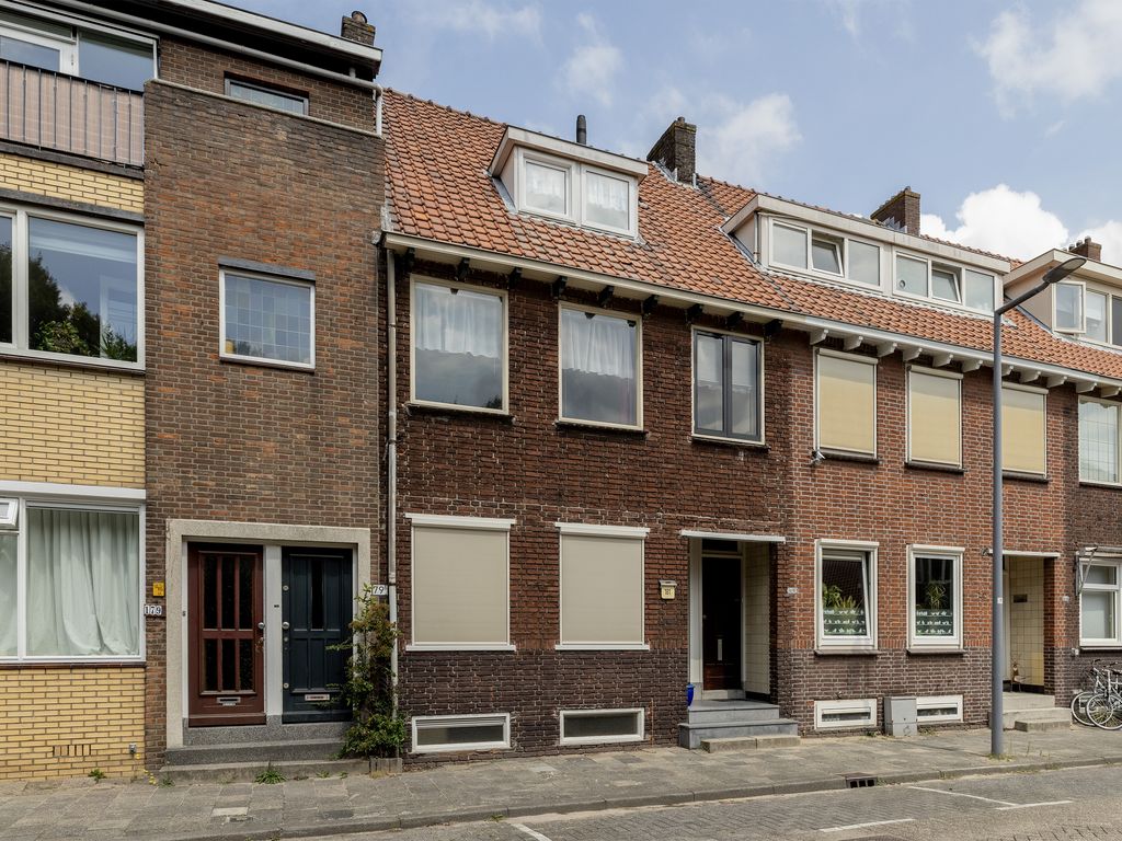 Zestienhovensekade 183, ROTTERDAM