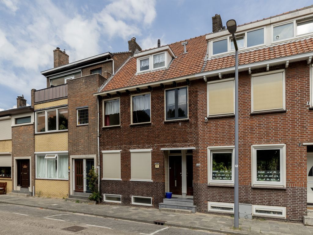 Zestienhovensekade 183, ROTTERDAM