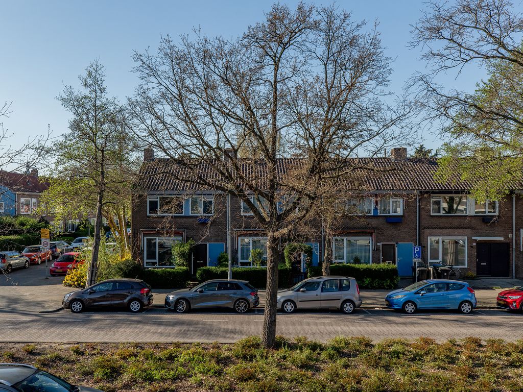 2e Hogenbanweg 71B, ROTTERDAM