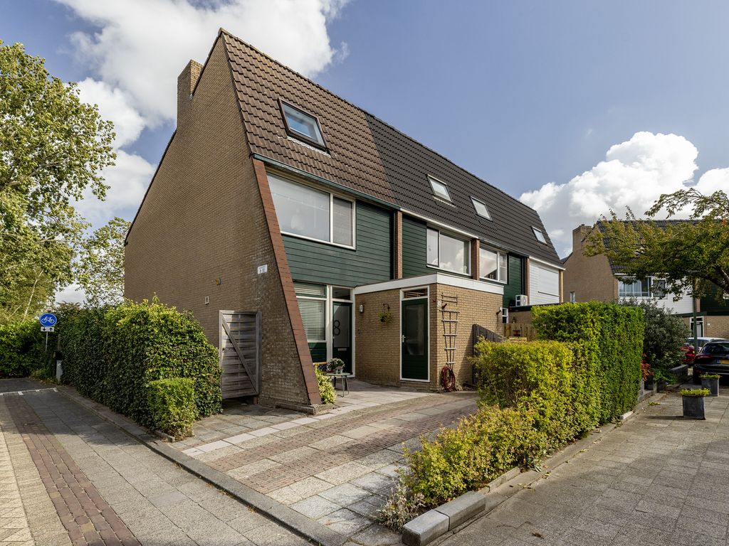 Lindendreef 8, VLAARDINGEN
