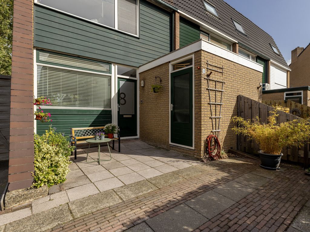 Lindendreef 8, VLAARDINGEN