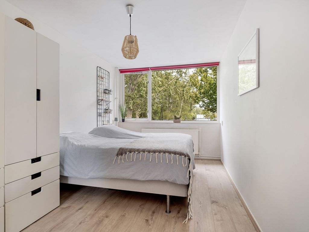 Lindendreef 8, VLAARDINGEN