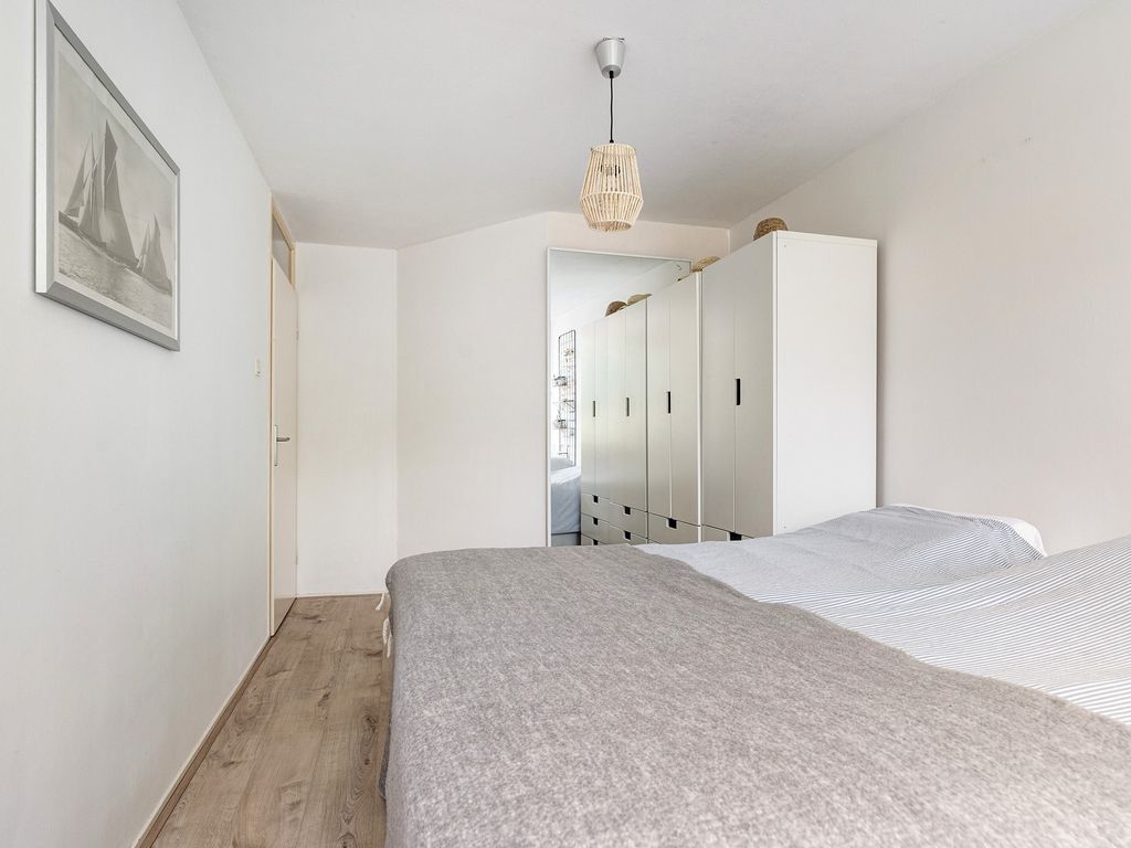 Lindendreef 8, VLAARDINGEN