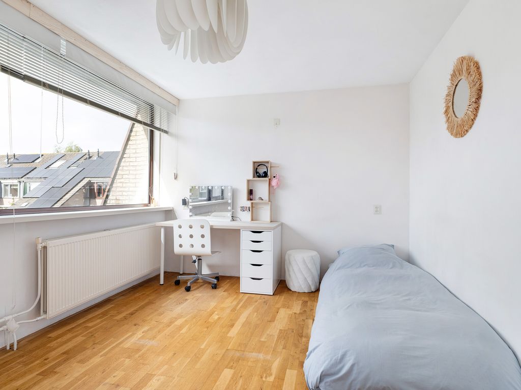 Lindendreef 8, VLAARDINGEN