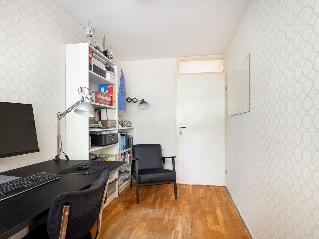 Lindendreef 8, VLAARDINGEN