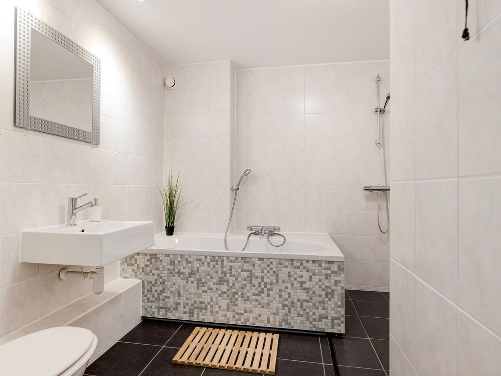 Lindendreef 8, VLAARDINGEN