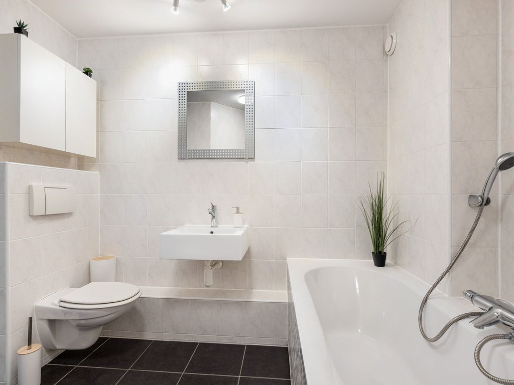 Lindendreef 8, VLAARDINGEN