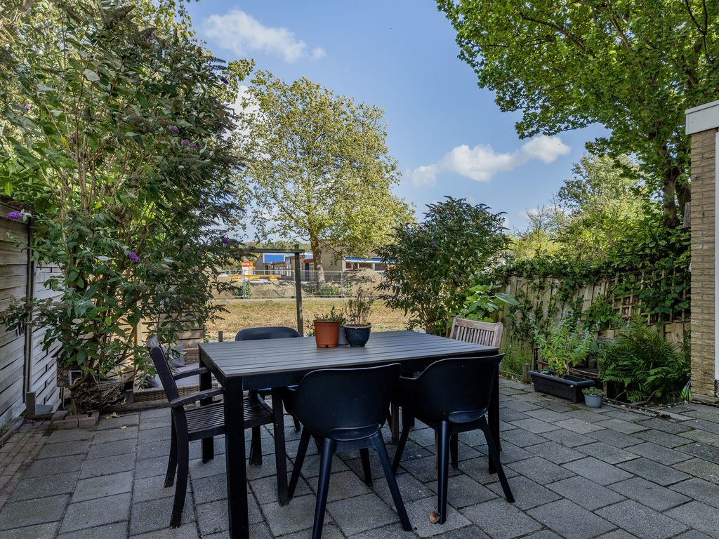 Lindendreef 8, VLAARDINGEN