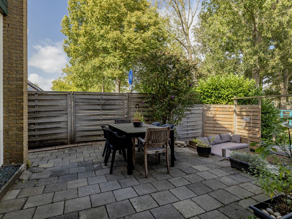 Lindendreef 8, VLAARDINGEN