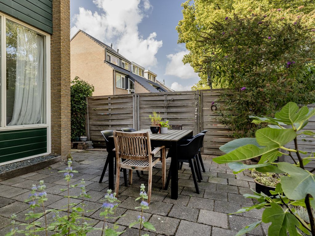 Lindendreef 8, VLAARDINGEN
