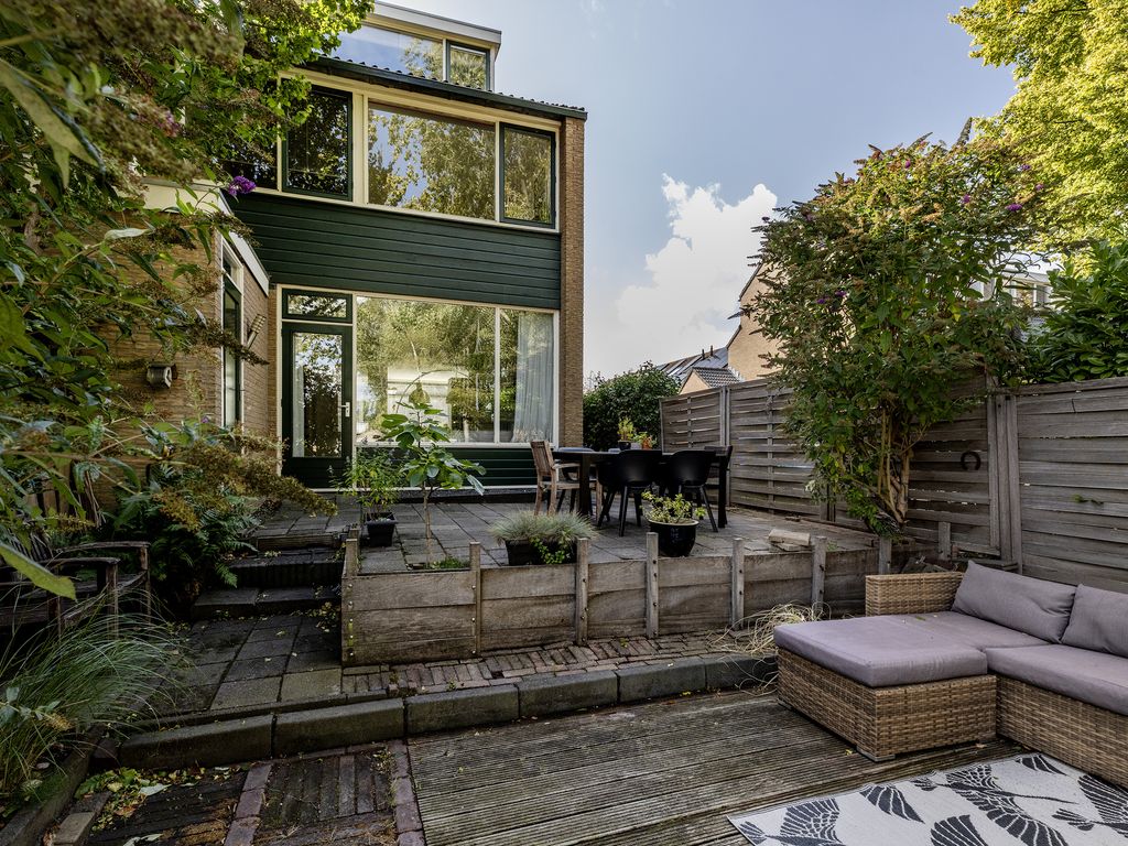 Lindendreef 8, VLAARDINGEN