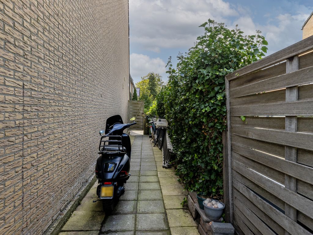 Lindendreef 8, VLAARDINGEN