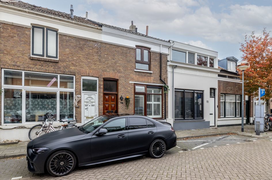 Oosterstraat 74
