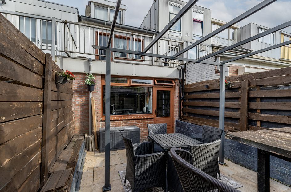 Oosterstraat 74