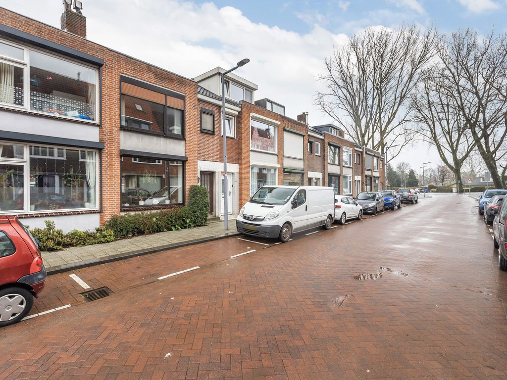 Zestienhovensekade 403, ROTTERDAM