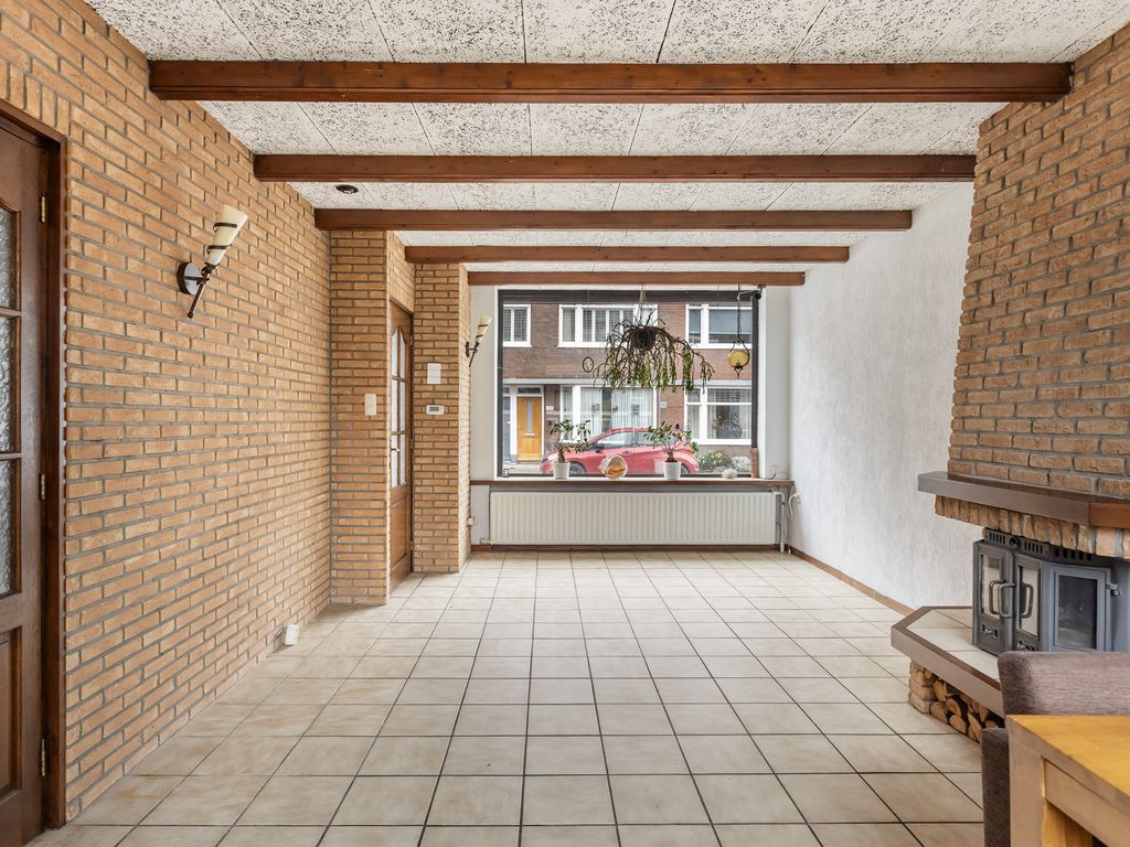 Zestienhovensekade 403, ROTTERDAM