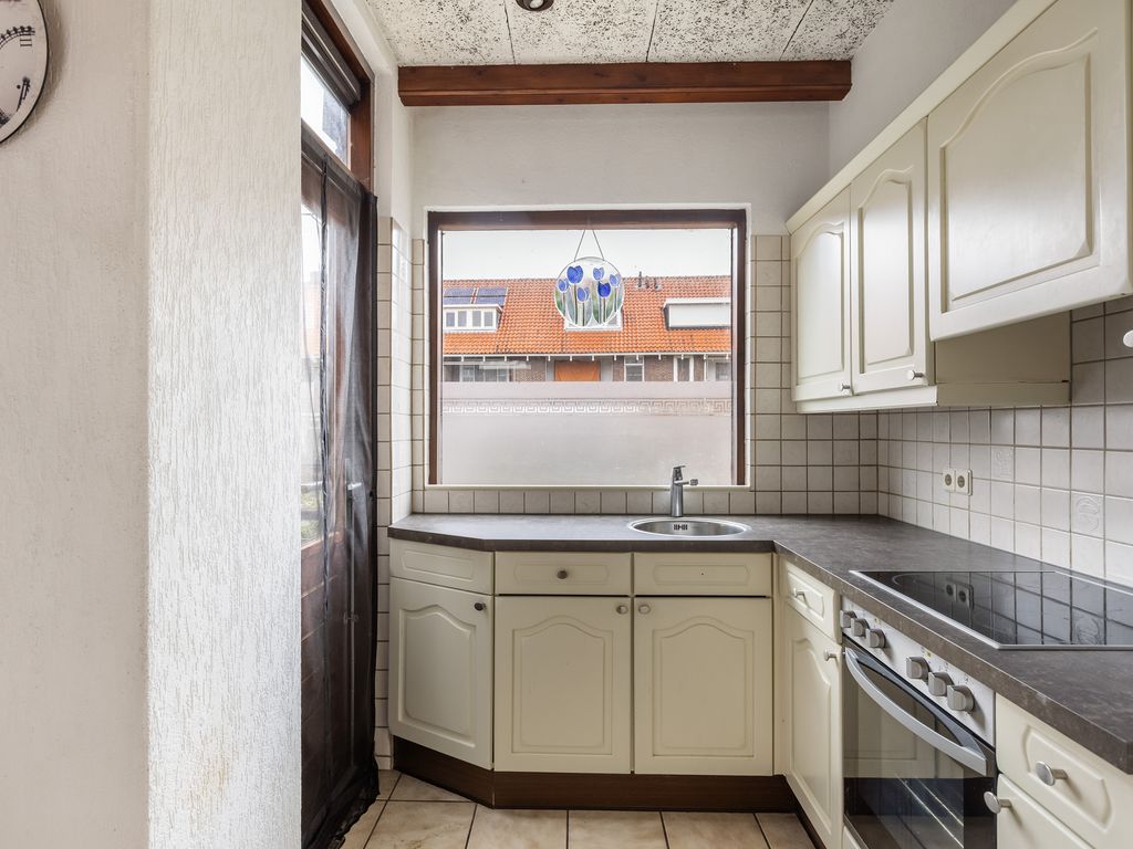 Zestienhovensekade 403, ROTTERDAM