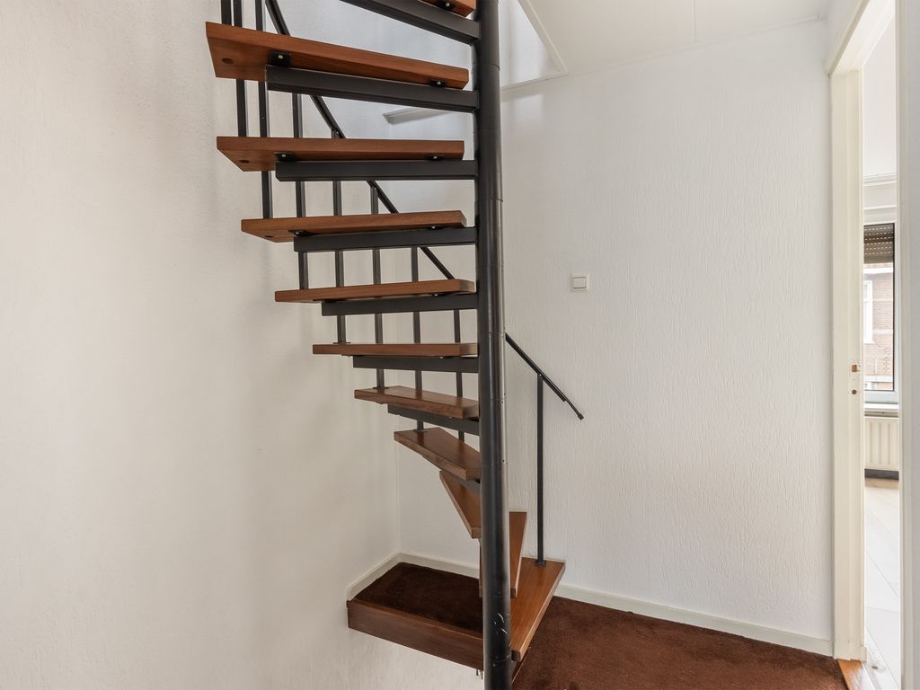 Zestienhovensekade 403, ROTTERDAM